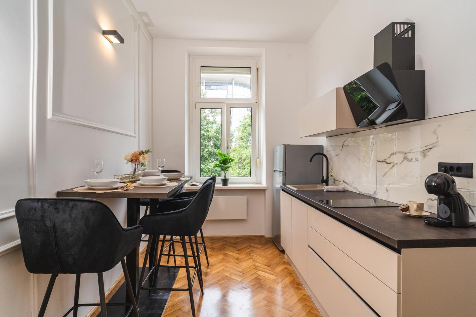 Hl Apartments Maribor Buitenkant foto
